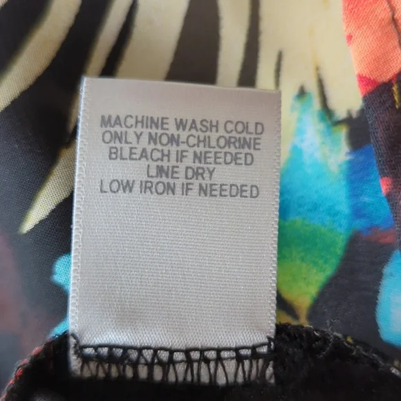 Roz & Ali Floral Sheer Button Down Tropical Blouse Woman 2X Black Blue - Picture 4 of 16